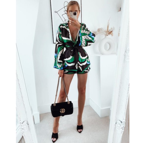 Zara Printed Shorts Sz XS NWT - Picture 3 of 16